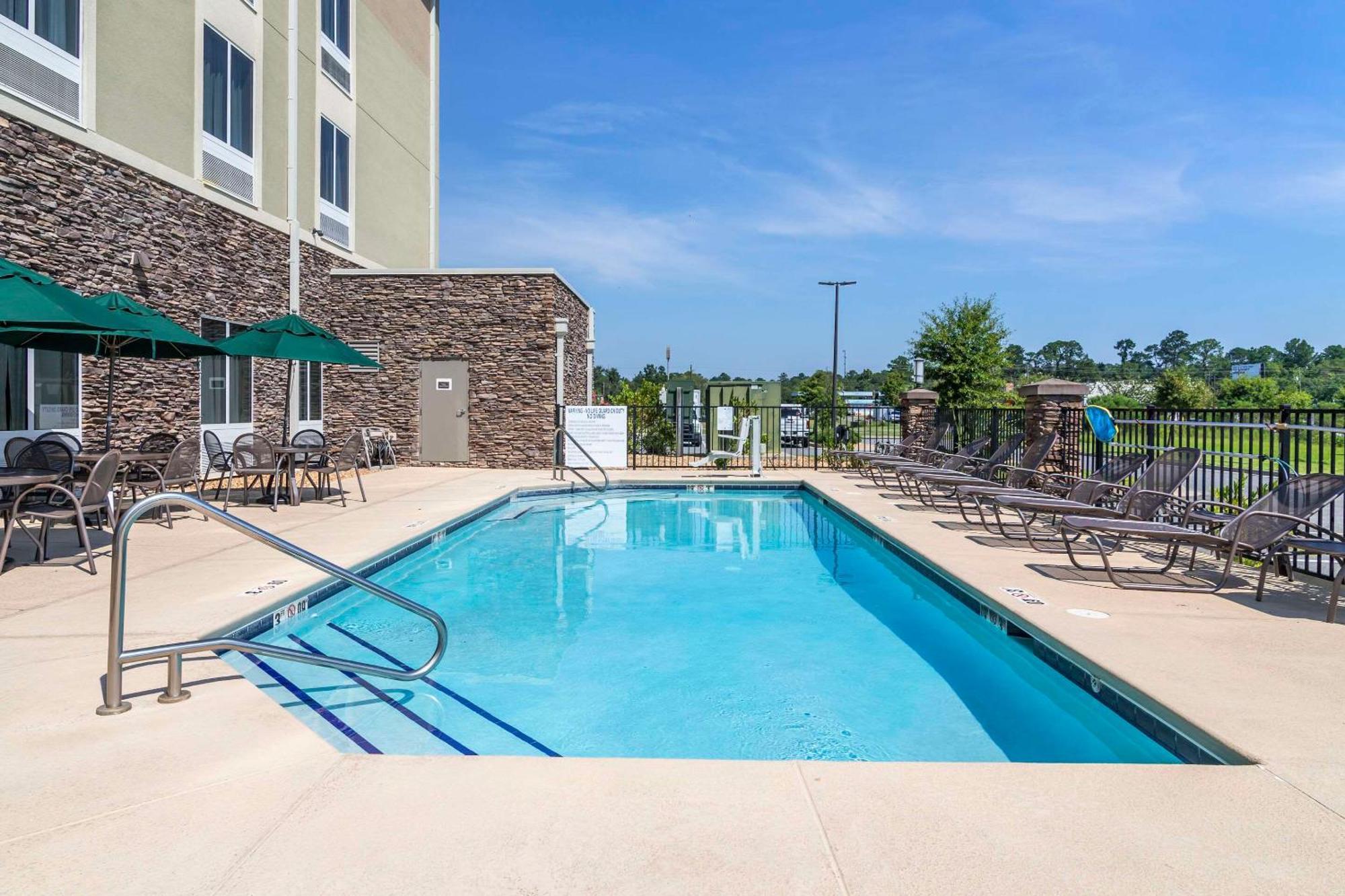 Comfort Inn&Suites Valdosta Exterior foto